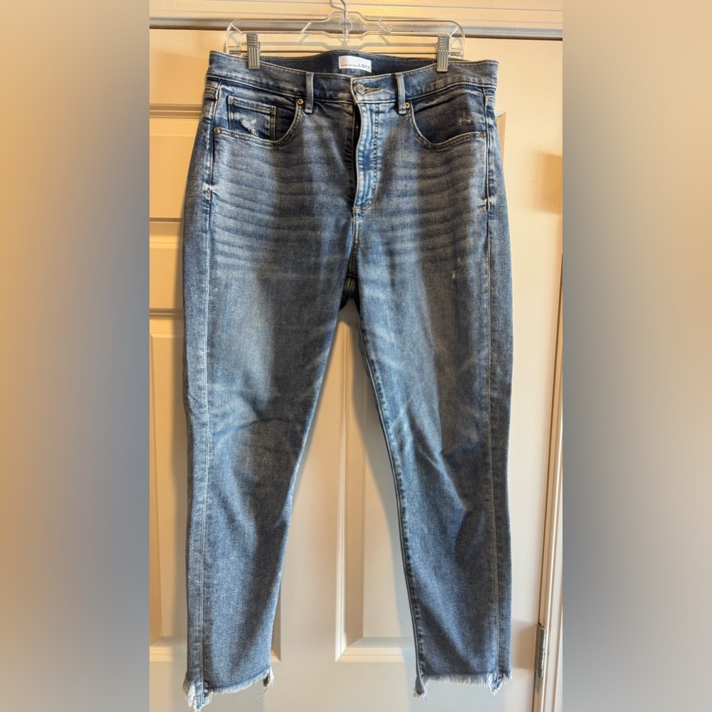 LOFT Women’s The Skinny Distressed Blue Jeans